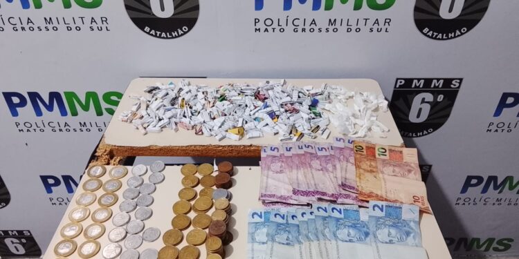 Polícia Militar prende traficantes e usuário em Corumbá