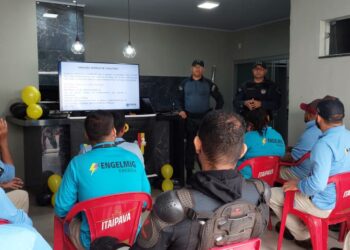 Polícia Militar realiza palestra educativa da campanha Maio Amarelo em Coxim