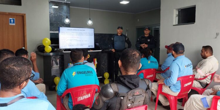 Polícia Militar realiza palestra educativa da campanha Maio Amarelo em Coxim