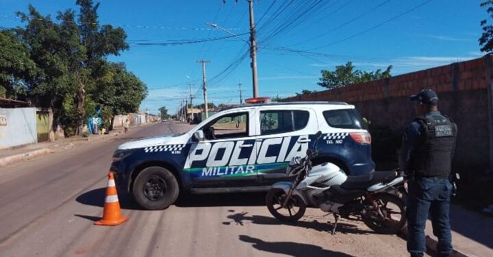 Polícia Militar recupera motocicleta com registro de apropriação indébita durante uma blitz de trânsito em Corumbá