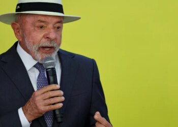 Presidente Lula homenageia mães e lembra da perseverança de D. Lindu