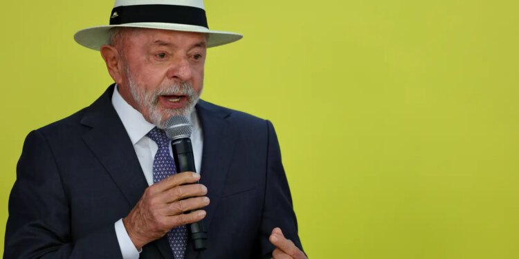 Presidente Lula homenageia mães e lembra da perseverança de D. Lindu