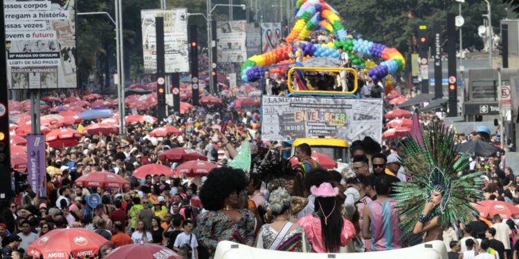 Restringir crianças em eventos LGBTQIA+ é questão de ódio, diz jurista