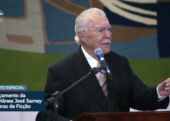 Sarney relança coletânea de romances e reflete sobre vocação e destino