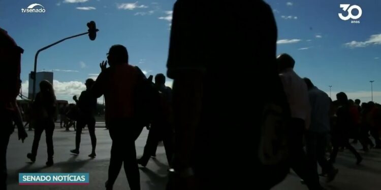 Senado aprova mês de conscientização sobre transtorno borderline