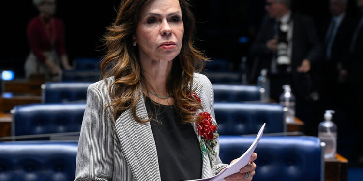 Em pronunciamento, à bancada, senadora Professora Dorinha Seabra (União-TO).