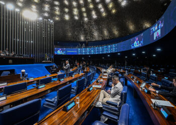 Senado fará debate sobre escala 6x1