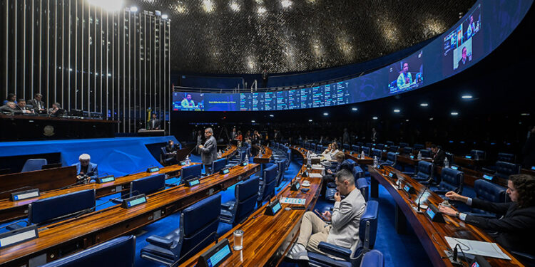 Senado fará debate sobre escala 6x1