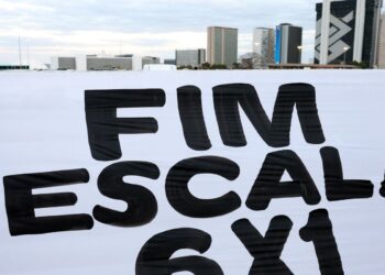 Vereadores fazem “protocolaço” de projetos pelo fim da escala 6x1