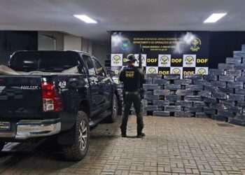 Perseguição em rodovia termina com apreensão milionária de maconha