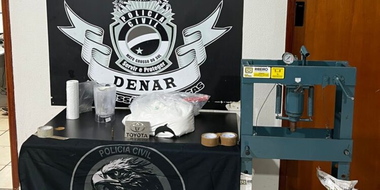 DENAR apreende 15 kg de cocaína em Campo Grande