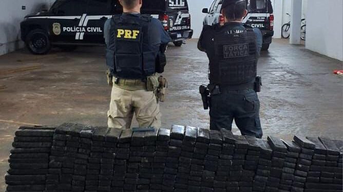 PRF e PM interceptam carregamento de maconha em Nova Andradina