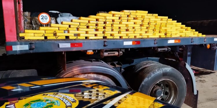 PRF intercepta 370 kg de cocaína em duas ações em Campo Grande