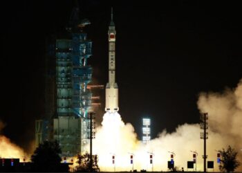 China dá passo histórico em missão rumo à Lua