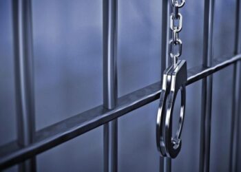 Crimes de furto e roubo têm penas elevadas no país