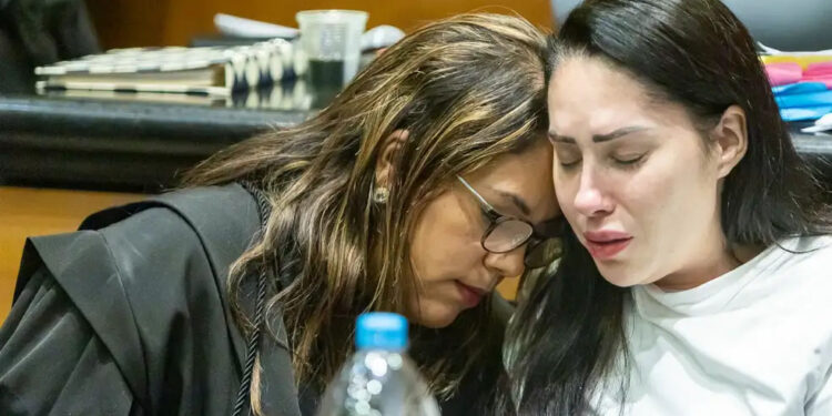 Monique Medeiros deixa prisão após perdão judicial no caso Henry Borel