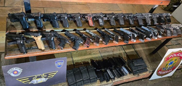 PF intercepta carregamento de armas destinado ao RJ