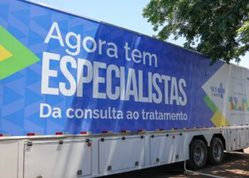 Agora Tem Especialistas lança em Manguinhos carreta de saúde da mulher