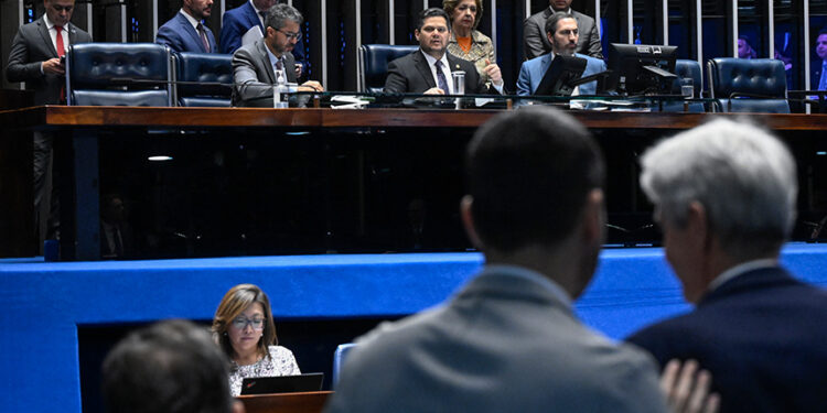 Congresso faz sessão nesta quinta para votar vetos presidenciais