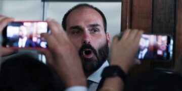Moraes nega adiar julgamento de Eduardo Bolsonaro