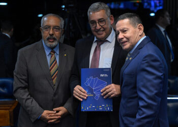 Prefeitos participarão de debate no Senado sobre fim da escala 6x1