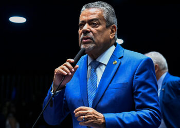 Senador Dr. Hiran (PP-RR) em pronunciamento à bancada.