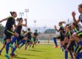 Seleções masculina e feminina entram em campo hoje de olho nas Copas