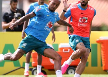 Wesley é cortado da Seleção Brasileira por lesão em amistoso