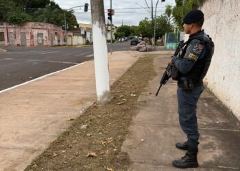 Operação apaga pichações de facções em Corumbá e Ladário