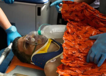 Após oito dias soterrado, homem é resgatado com vida na Venezuela