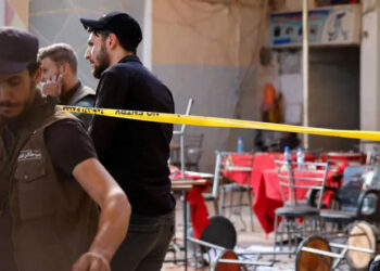 Bomba explode em café no centro de Damasco e deixa mortos