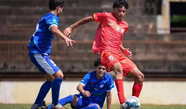 Garotada entra em campo e quartas do Sub-17 começam neste sábado