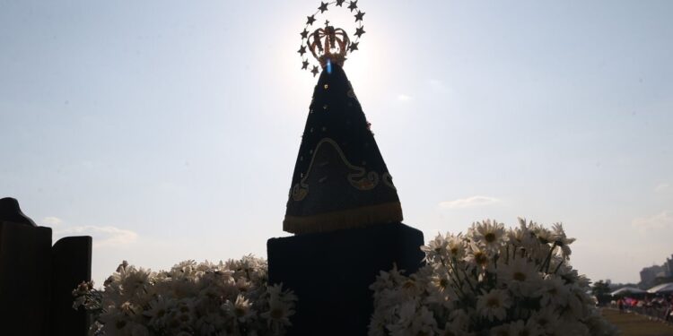 Arcebispo de Aparecida pede desarmamento e atenção à fome e à pobreza