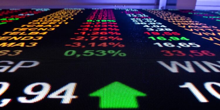Bolsa pode subir até 11% no curto prazo após 1º turno, prevê JPMorgan