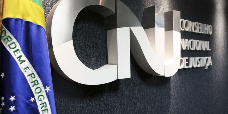 CNJ e BC assinam acordo para disciplinar pagamento de precatórios