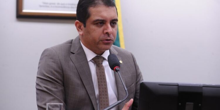 Comissão debate buscas por crianças e adolescentes desaparecidos