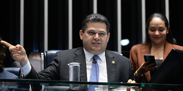 Davi destaca compromisso e espírito público na votação do fim da escala 6x1