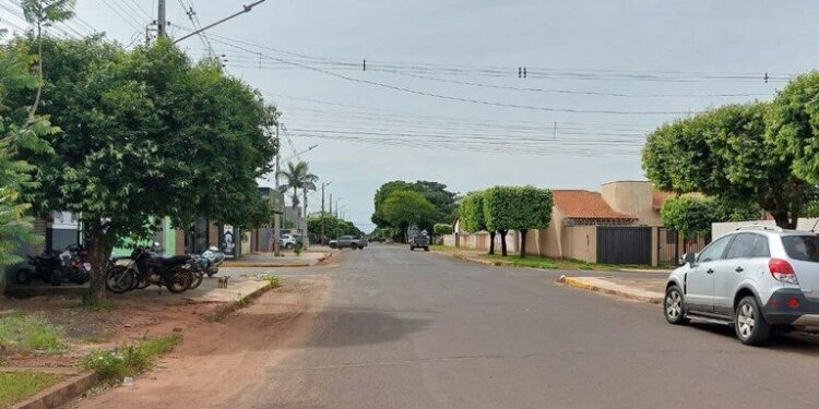 Demandas por instalação de faixa de pedestres e construção de área de lazer são apresentadas na Câmara
