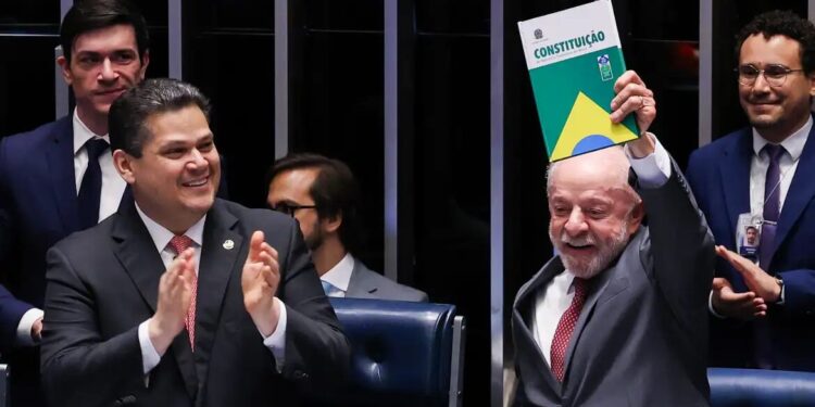 Descanso de trabalhador não quebra empresas, diz Lula após fim da 6x1