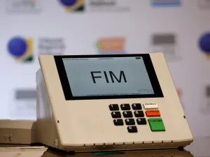 Direita amplia força nos Estados e vence 10 de 19 governos no primeiro turno