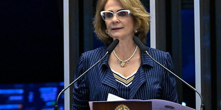 Eleições demonstraram insatisfação com governo e STF, diz Damares