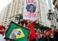 Estudantes fazem ato no Rio de Janeiro em defesa de voto em Lula