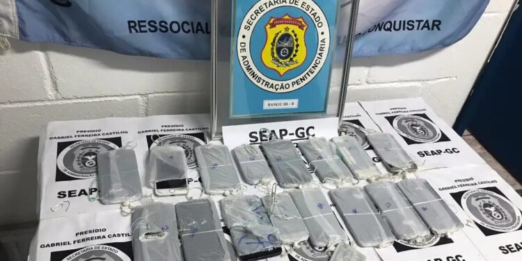 Governo cria programa nacional para bloquear celulares em presídios