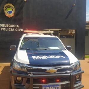 Homem espanca esposa à pauladas em Angélica