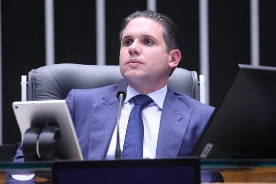 Hugo Motta destaca aprovação quase unânime de novo limite para enquadramento de MEI