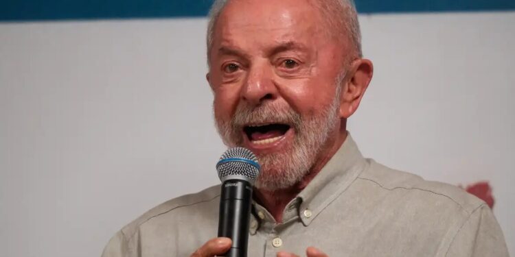 Lula aceita proposta de Flávio para quebra de sigilo bancário