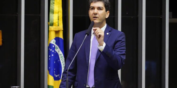 Maranhão elege Eduardo Braide governador no primeiro turno