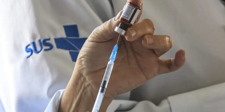 Meningite: quatro cidades do Rio ofertam vacina a pessoas até 24 anos