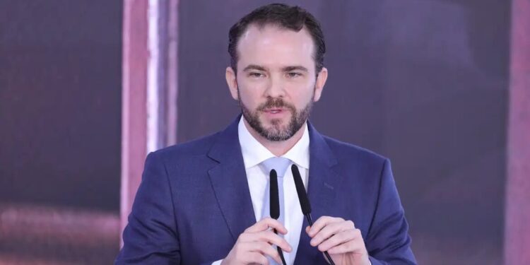 Ministro prevê renegociação de R$ 90 bi em 3ª fase do Desenrola