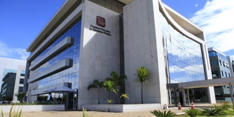 Projeto amplia recursos para despesas de pessoal do Conselho Nacional do Ministério Público